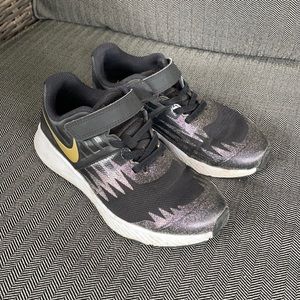 Nike sneakers kids size 2